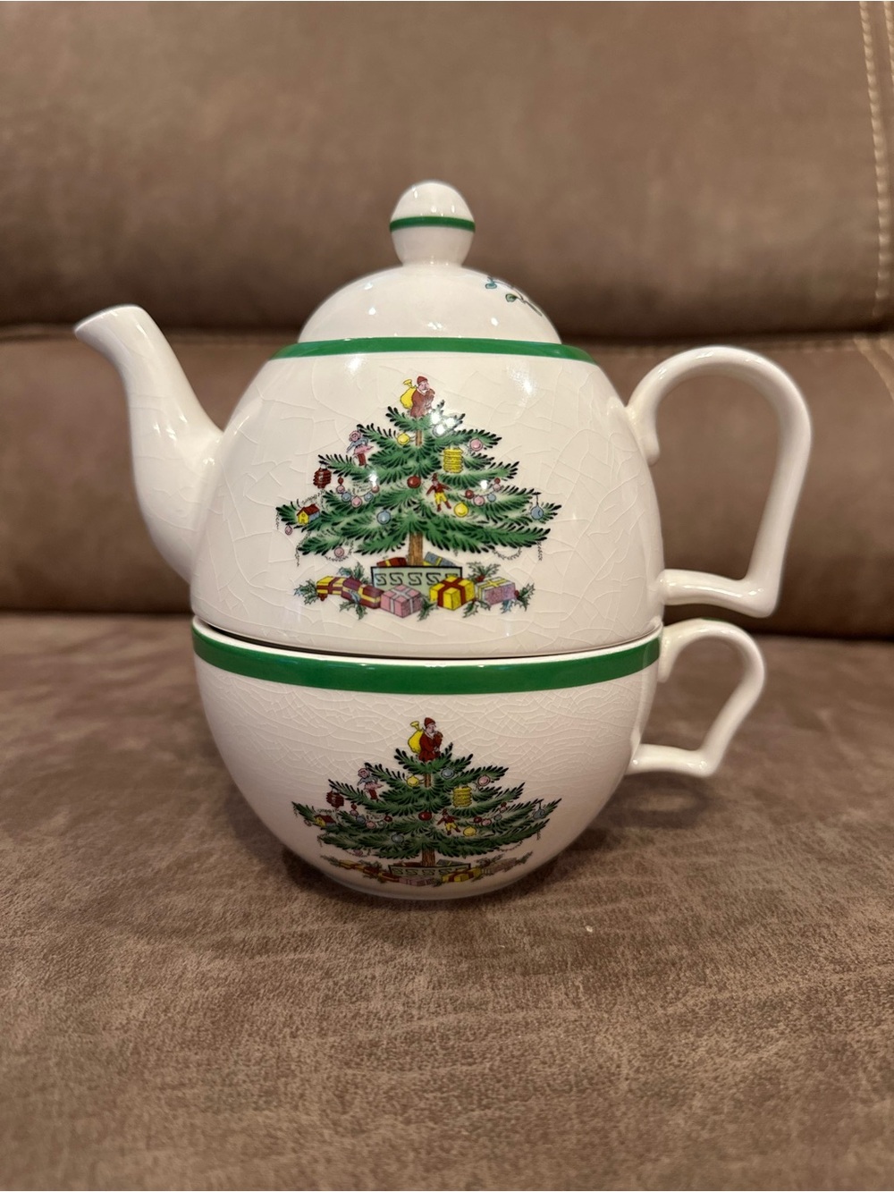 Spode Stacking Teapot and Teacup Christmas Tree Set